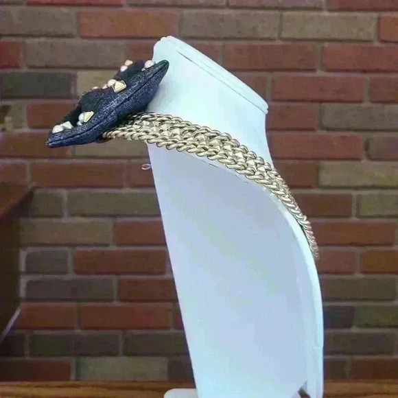 Stella and Dot necklace collar with bow - Picture 5 of 17